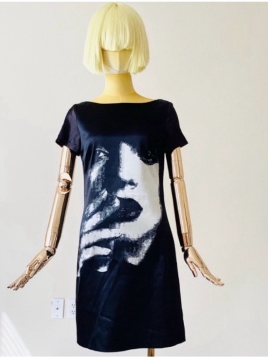 Zara Dresses & Skirts - Zara Black Portrait Print Short Sleeve Shift Dress SZ S